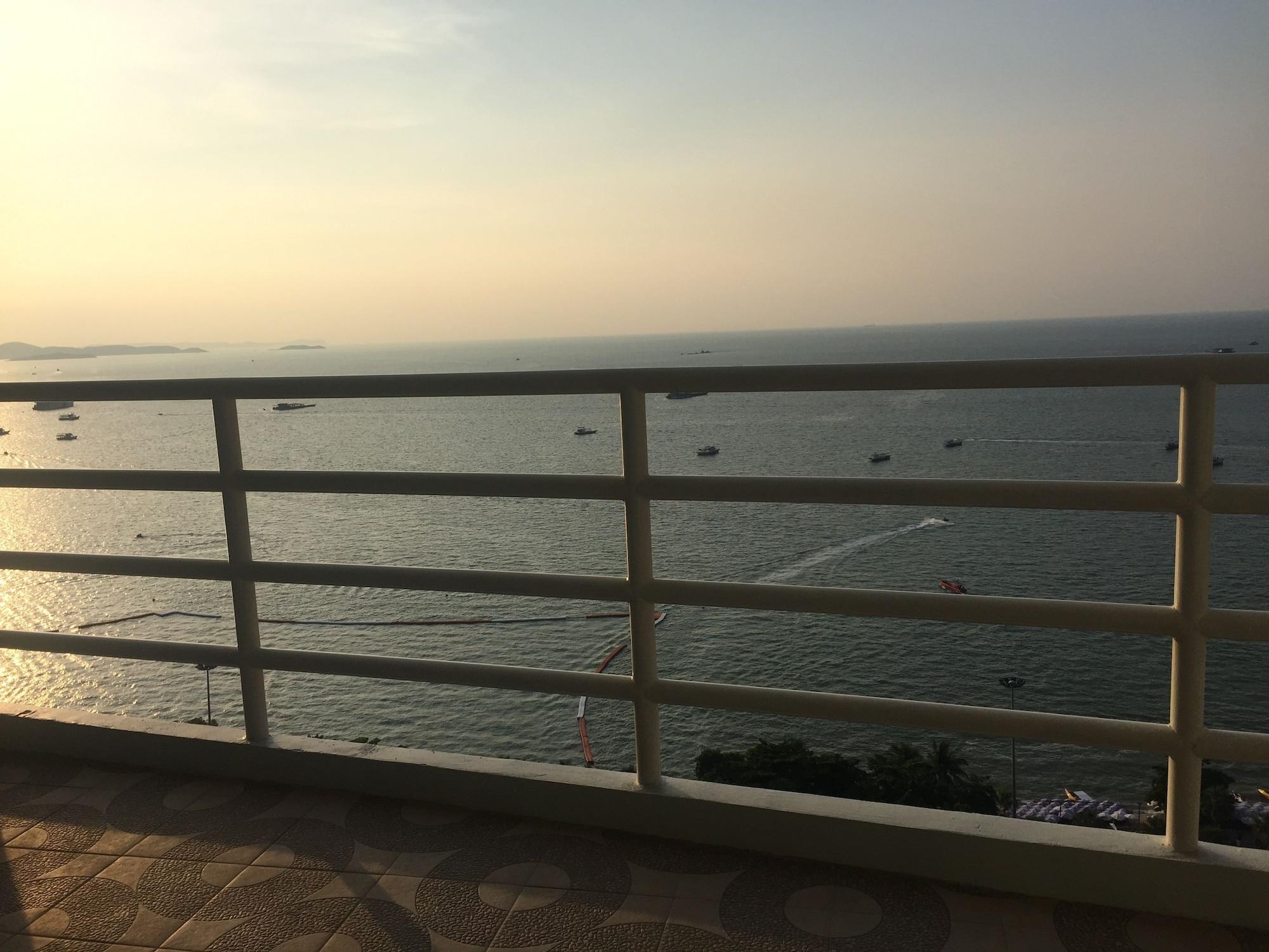 View Talay 6 Condominium By Honey Pattaya Luaran gambar